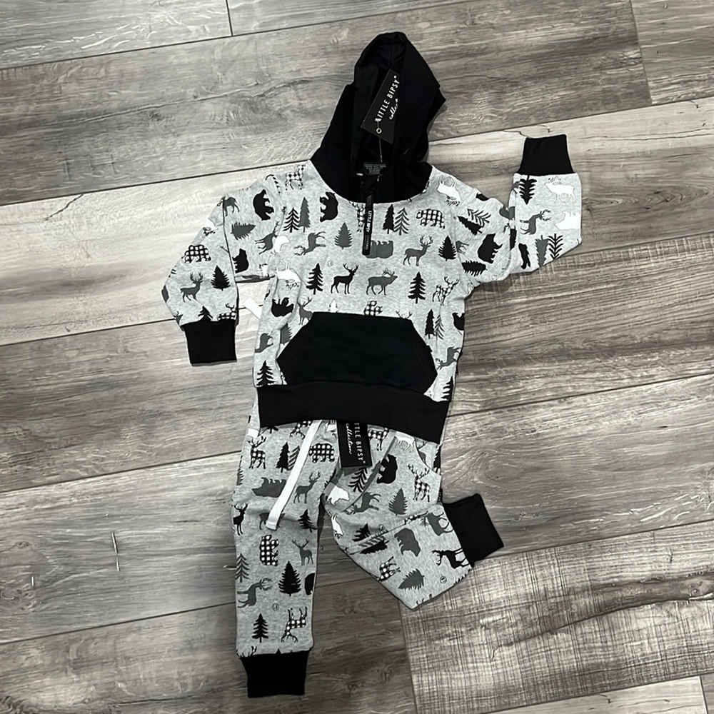 Little Bibsy forest sweatshirt and joggers